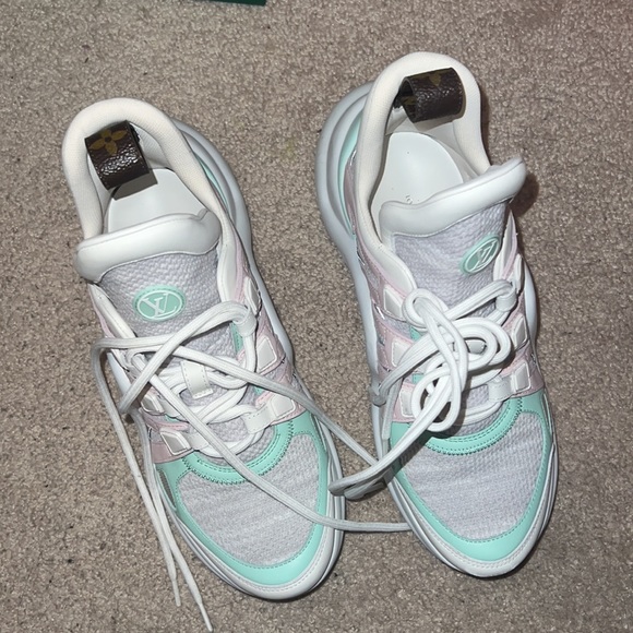 Louis Vuitton Archlight Sneaker - Picture 6 of 7